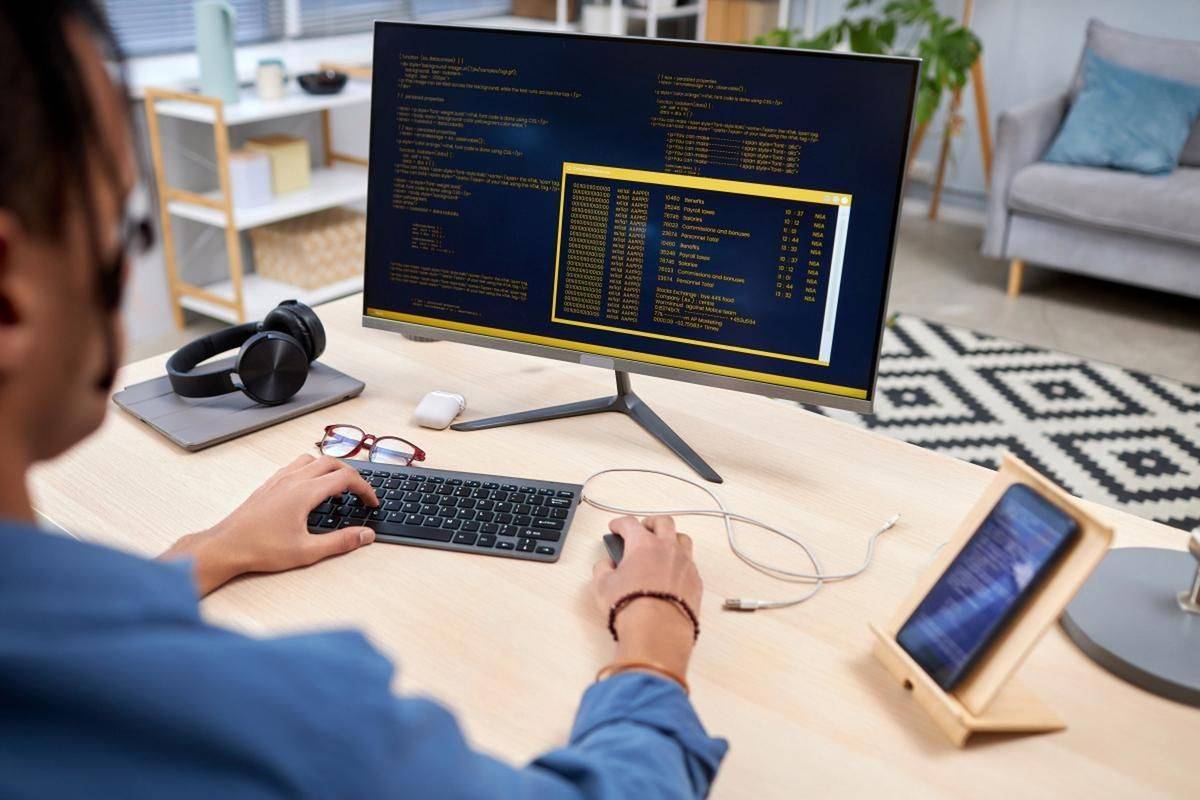 計算機科學與技術 vs 軟件工程 高就業(yè)如何選擇？